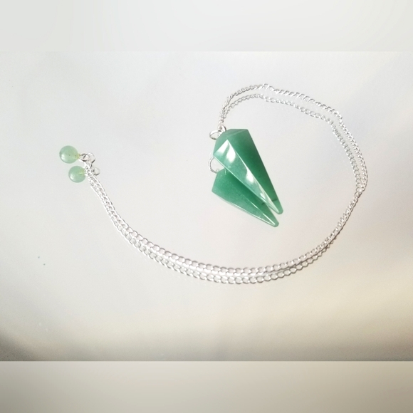 Green Aventurine Pendulum - Picture 5 of 5